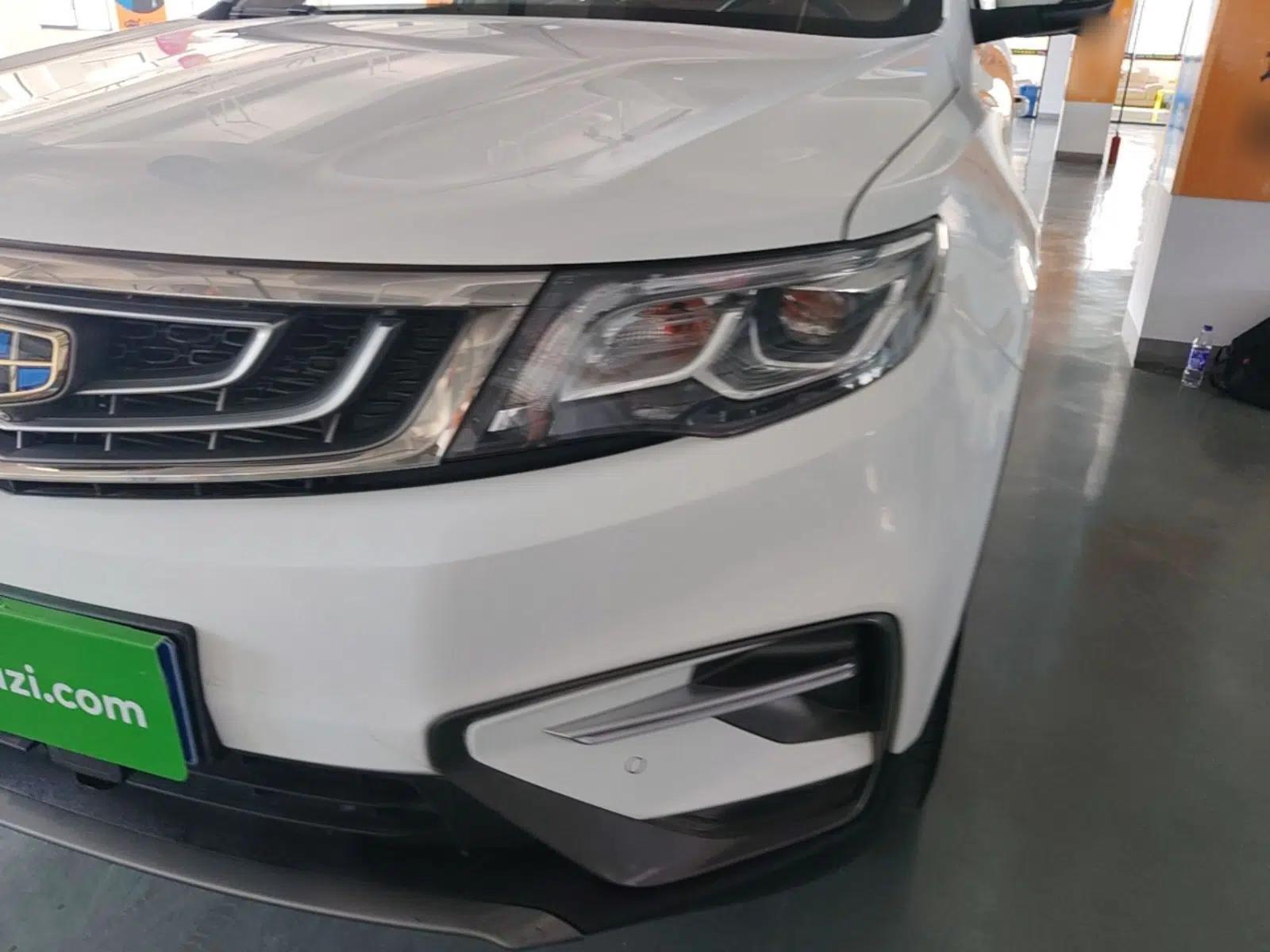 Geely Auto Emgrand X7 Sport 2018 1.8TD Automatic All-Wheel-Drive ZhiZun Model with 4G Connectivity — миниатюра 8