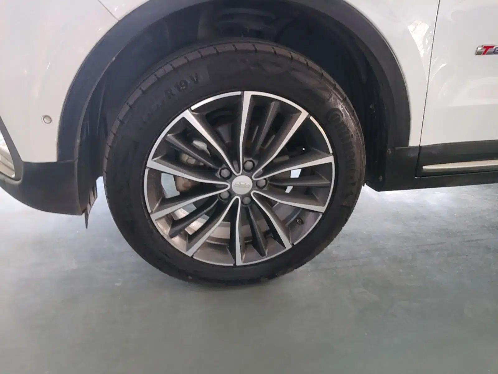 Geely Auto Emgrand X7 Sport 2018 1.8TD Automatic All-Wheel-Drive ZhiZun Model with 4G Connectivity — миниатюра 10