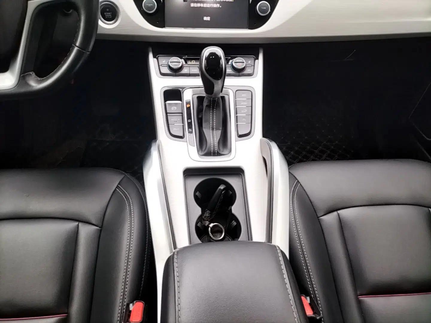 Geely Auto Emgrand X7 Sport 2018 1.8TD Automatic Two-Wheel Drive Smart Connect 4G Internet Edition — миниатюра 16