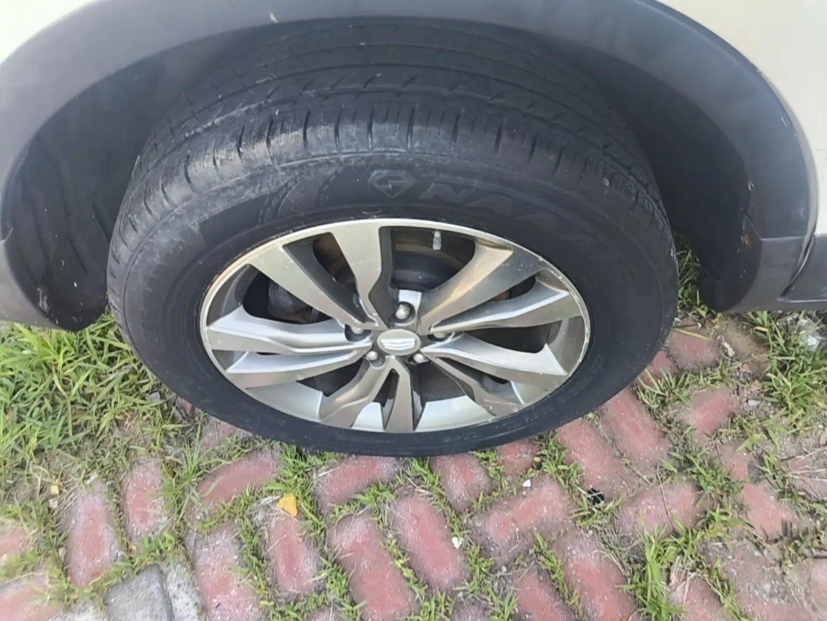 Geely Auto Emgrand X7 Sport 2016 1.8TD Automatic Smart Model — миниатюра 11