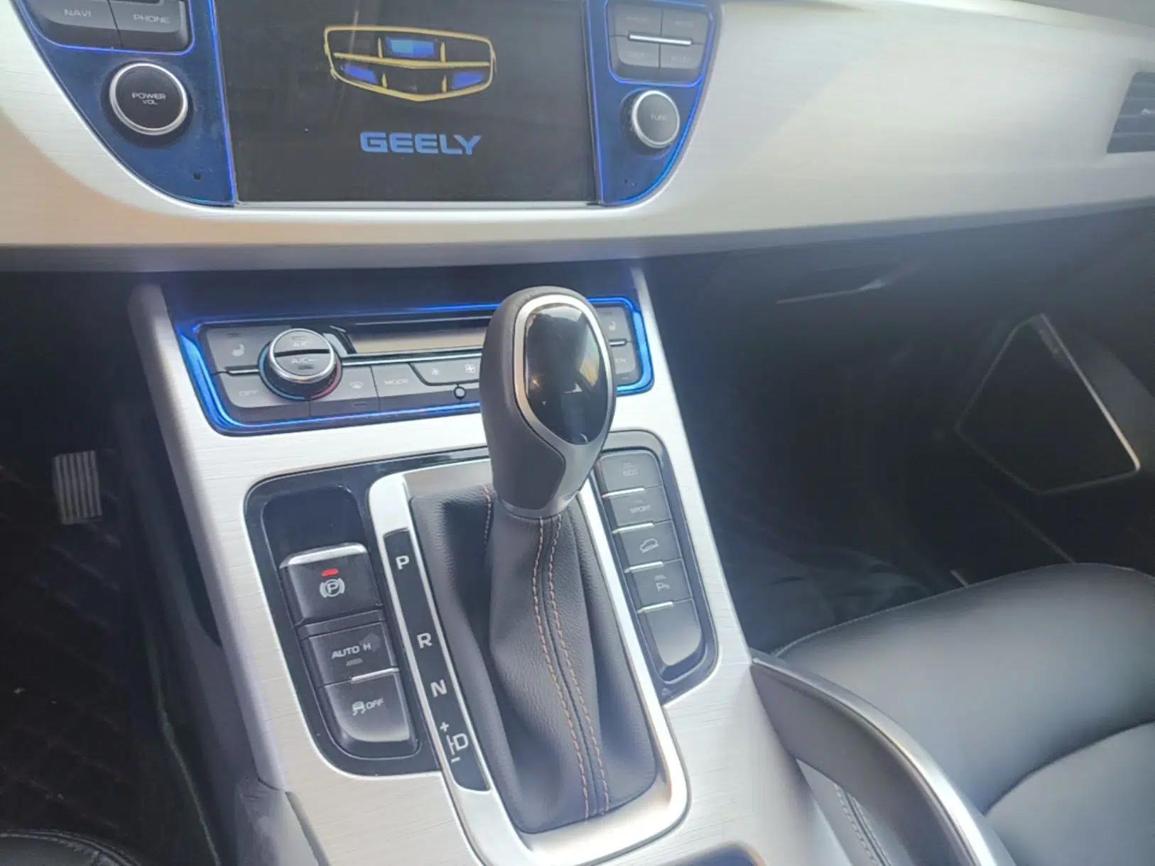 Geely Auto Emgrand X7 Sport 2016 1.8TD Automatic Smart Model — миниатюра 16