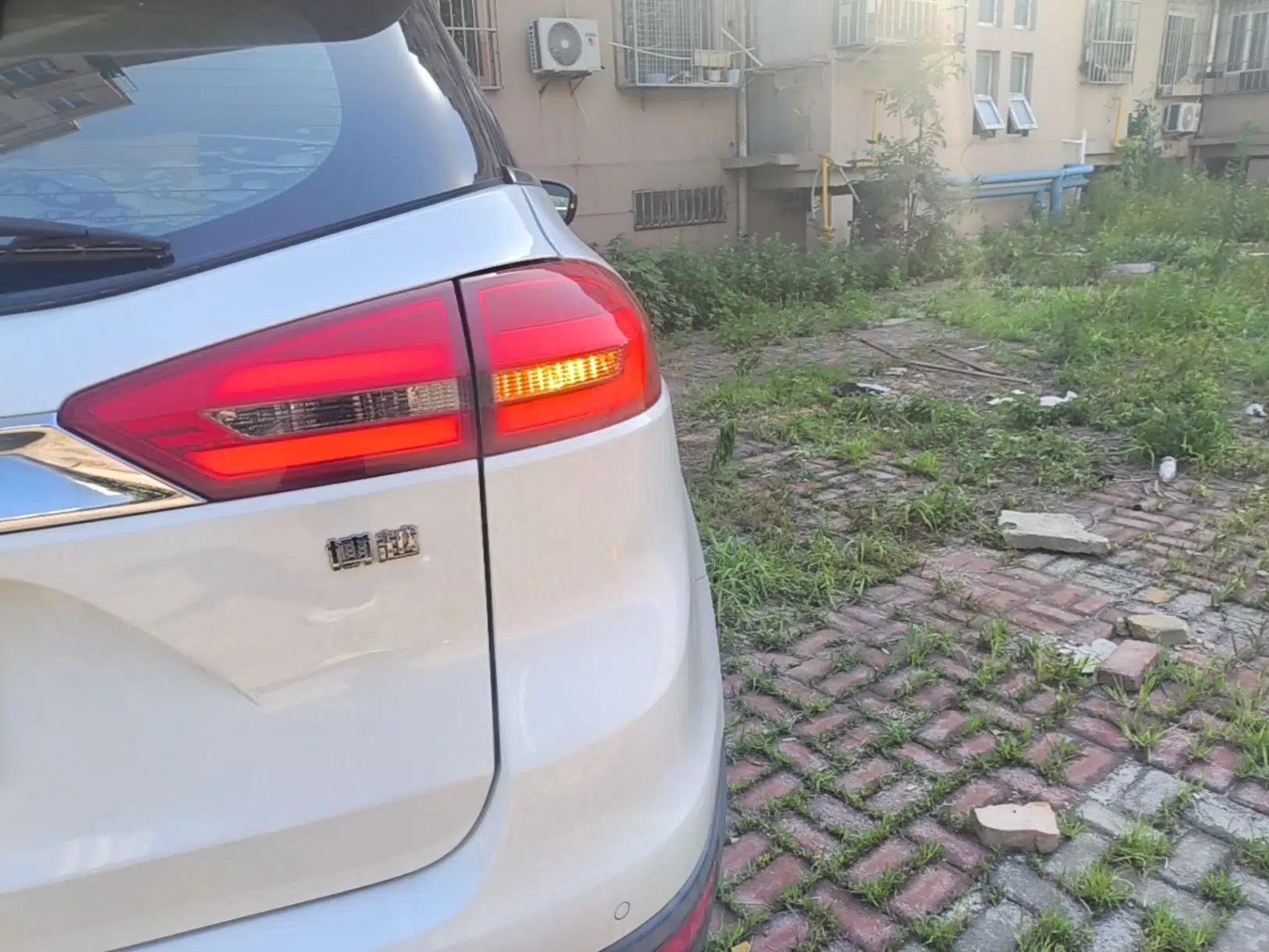 Geely Auto Emgrand X7 Sport 2016 1.8TD Automatic Smart Model — миниатюра 9