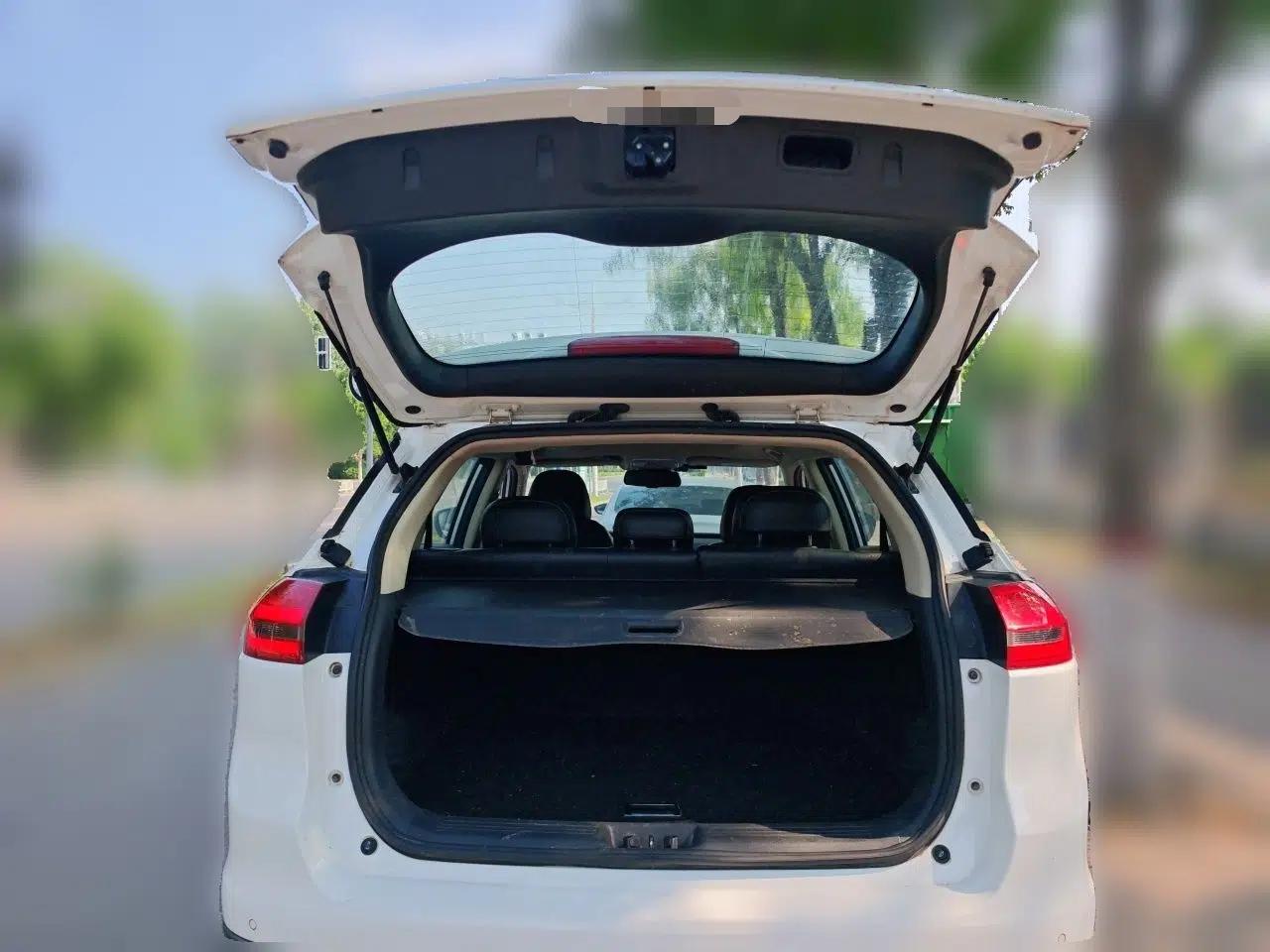 Geely Auto Emgrand X7 Sport 2016 1.8TD Automatic Smart Model — миниатюра 19