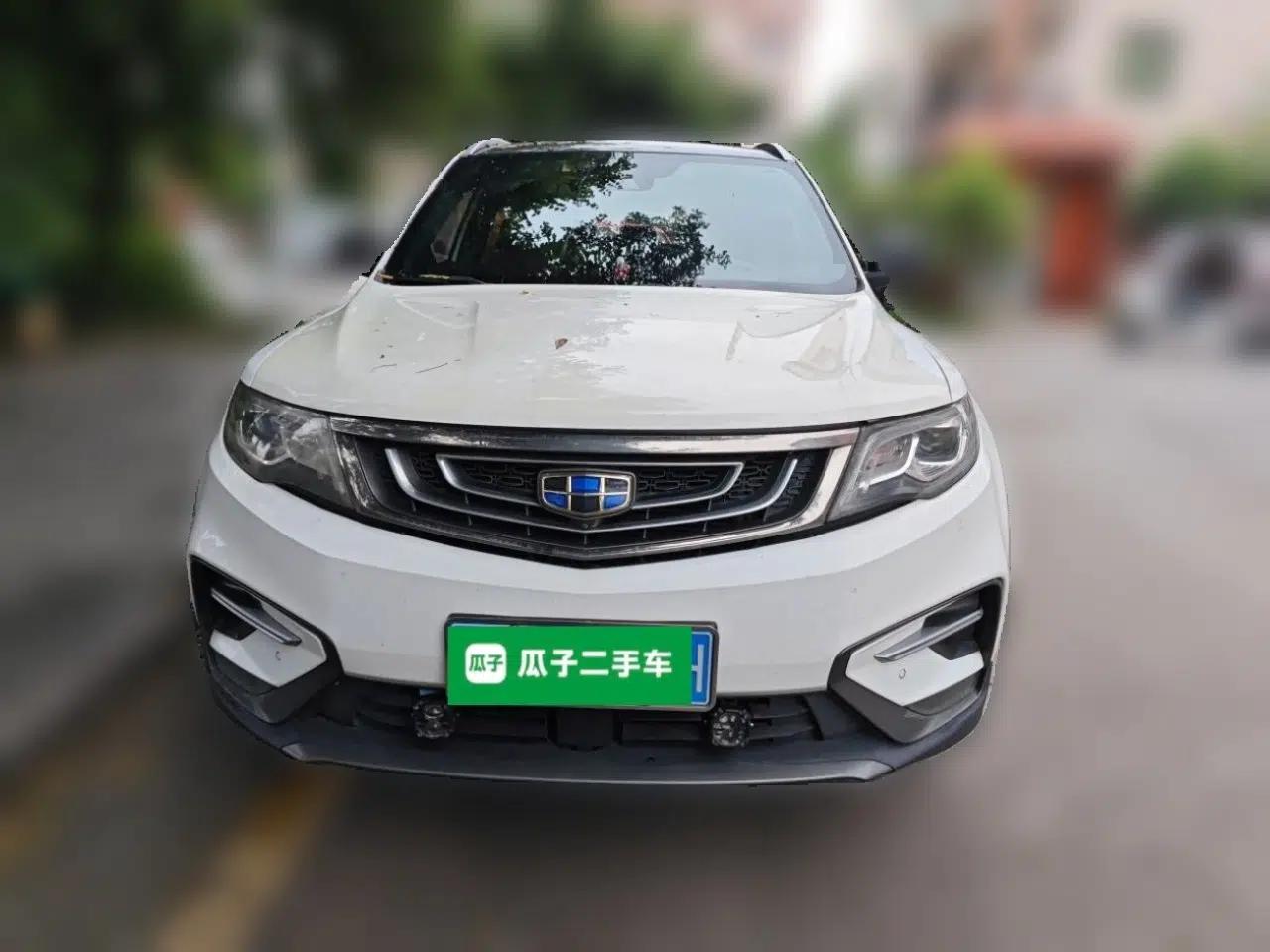 Geely Auto Emgrand X7 Sport 2018 1.8TD Automatic Two-Wheel Drive ZhiZun Model with 4G Connectivity — миниатюра 2