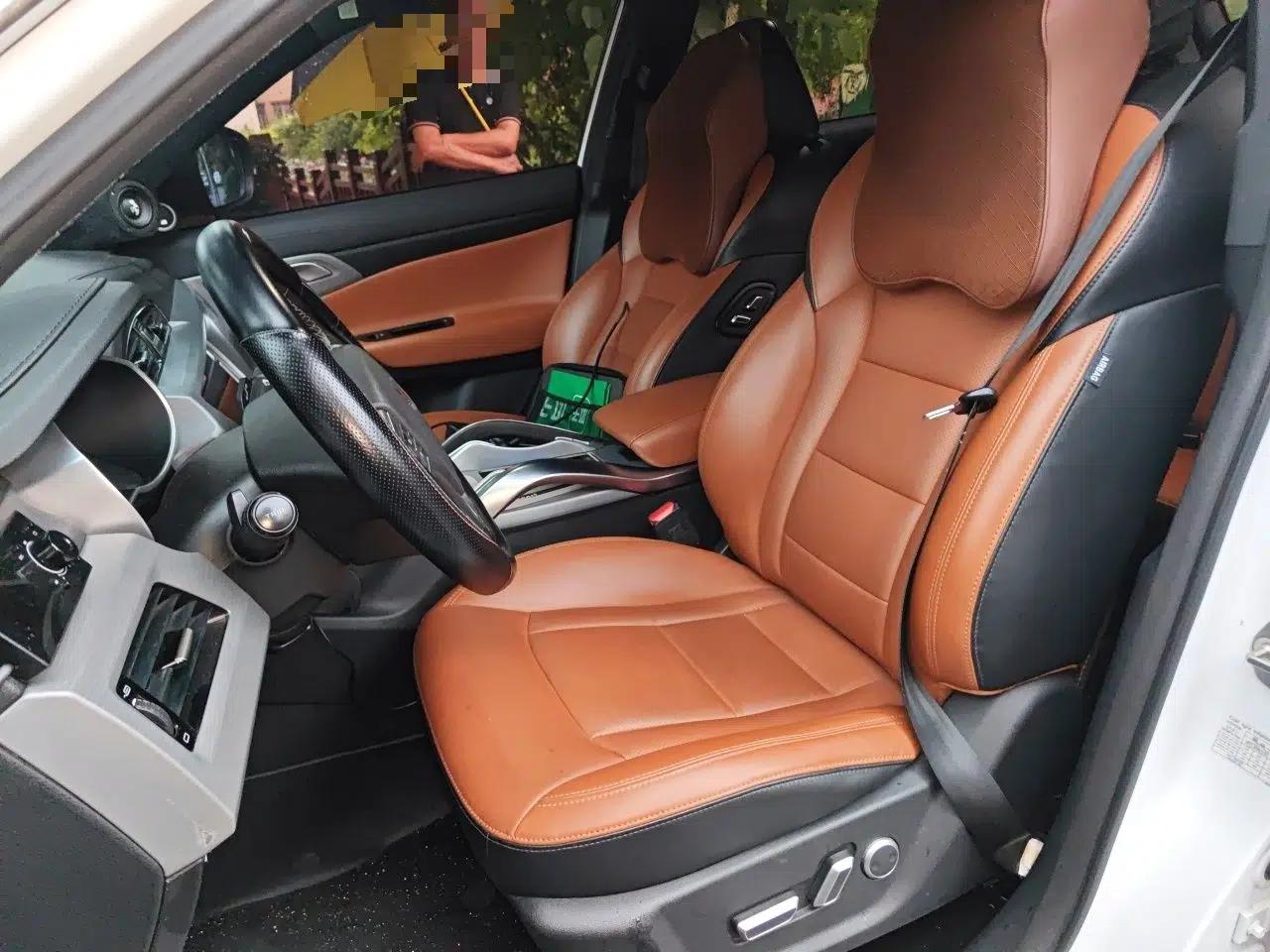 Geely Auto Emgrand X7 Sport 2018 1.8TD Automatic Two-Wheel Drive ZhiZun Model with 4G Connectivity — миниатюра 15