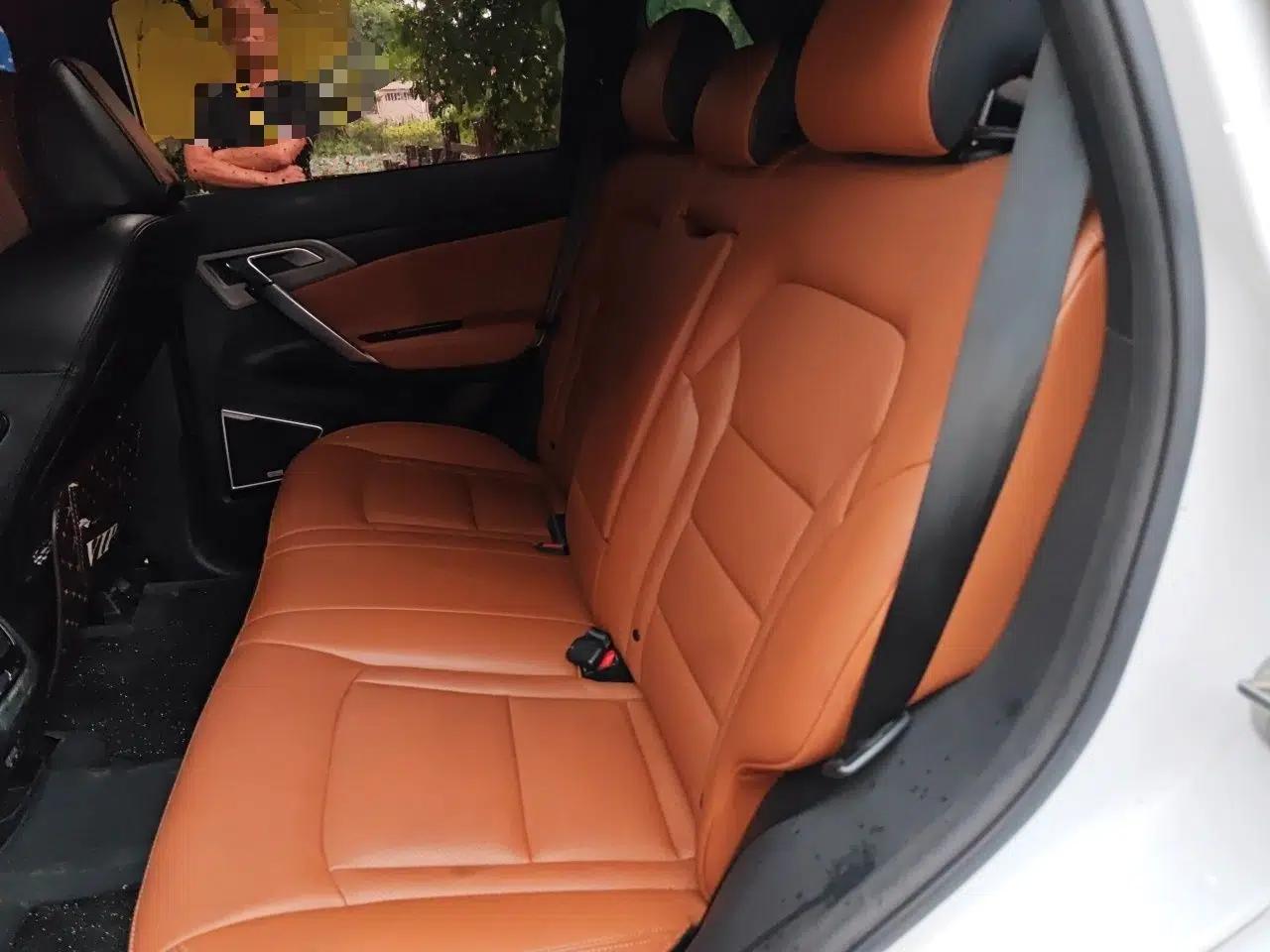Geely Auto Emgrand X7 Sport 2018 1.8TD Automatic Two-Wheel Drive ZhiZun Model with 4G Connectivity — миниатюра 17