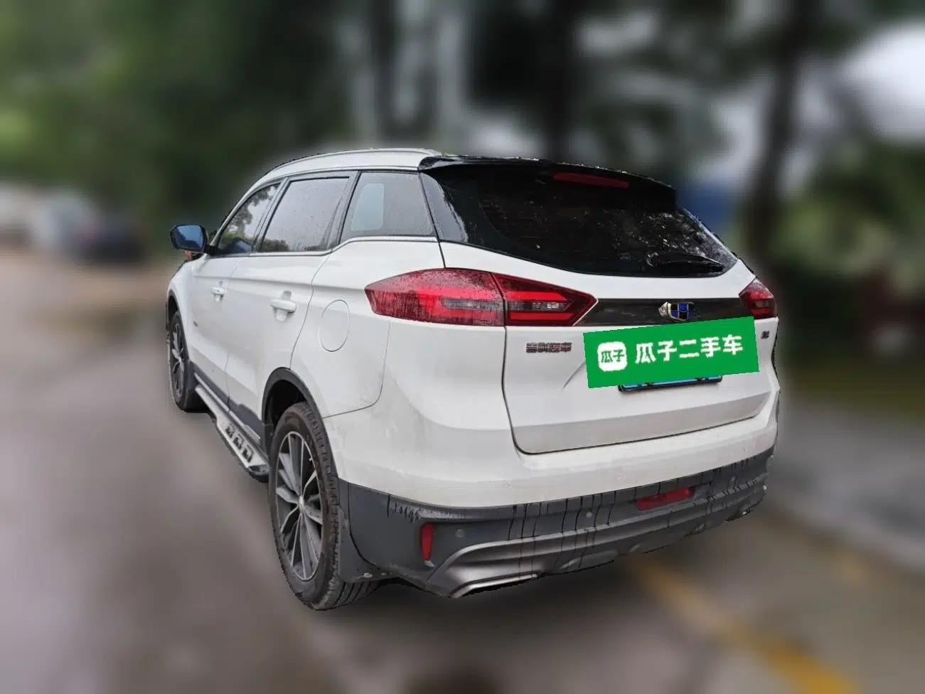 Geely Auto Emgrand X7 Sport 2018 1.8TD Automatic Two-Wheel Drive ZhiZun Model with 4G Connectivity — миниатюра 4