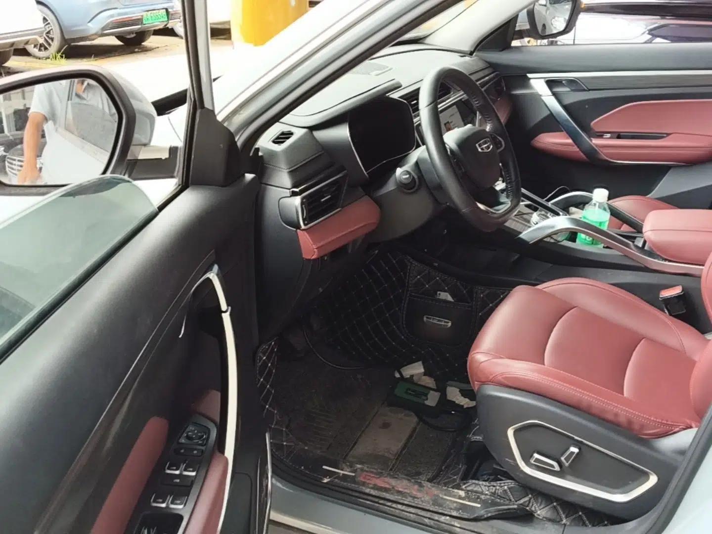 Geely Auto Emgrand X7 Sport 2022 Boyue X 1.8TD DCT ZhiZun Edition — миниатюра 18