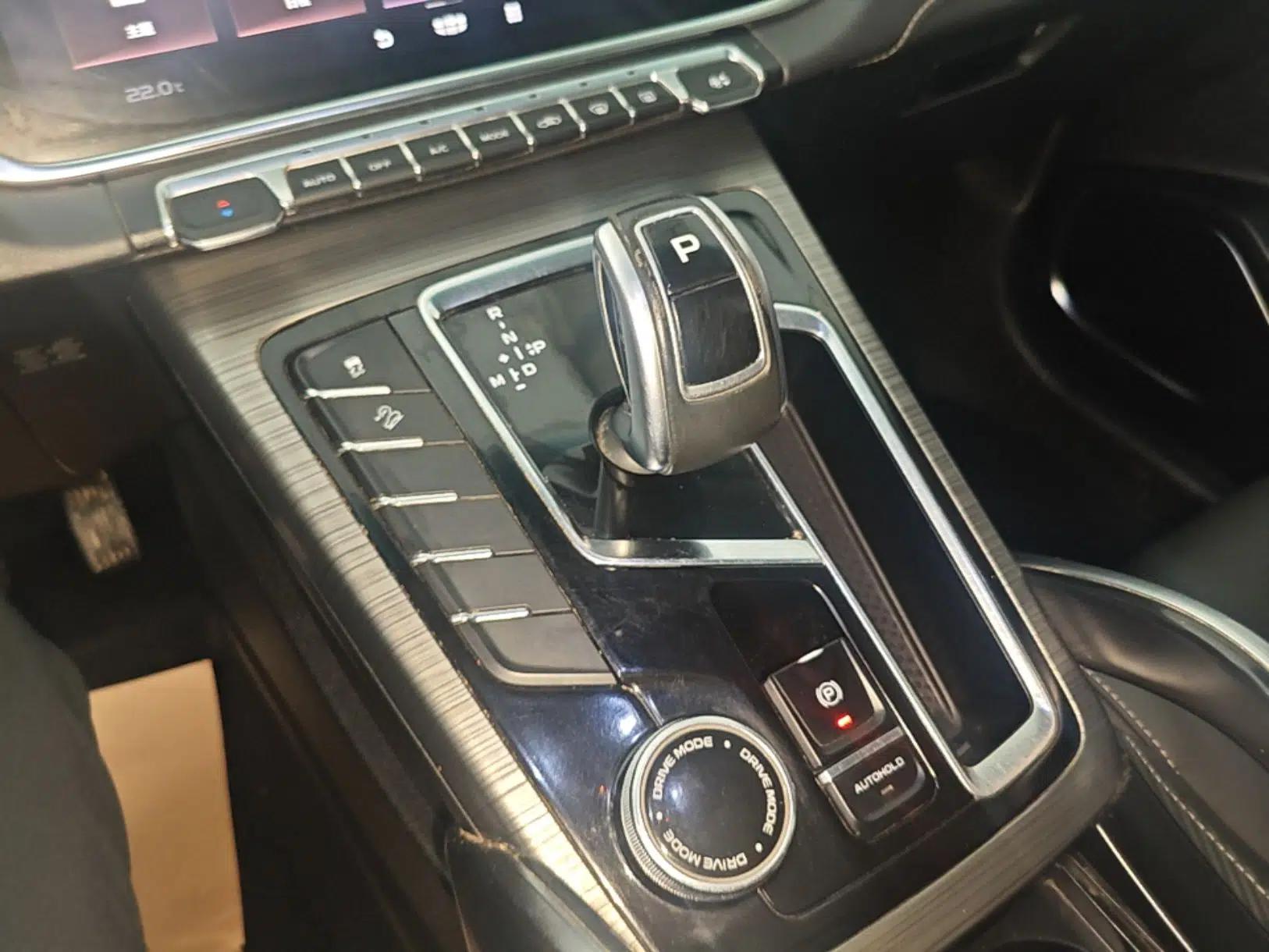 Geely Auto Emgrand X7 Sport 2020 1.8TD DCT Smart Connect PRO — миниатюра 16