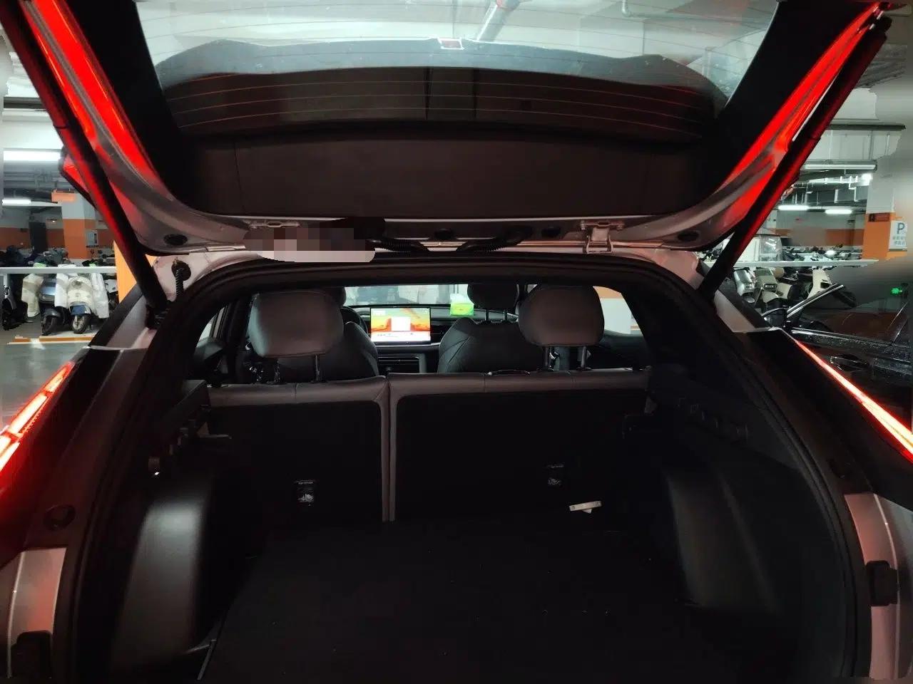 Geely Auto Emgrand X7 Sport 2026 Model 1.5TD Wonderful — миниатюра 19