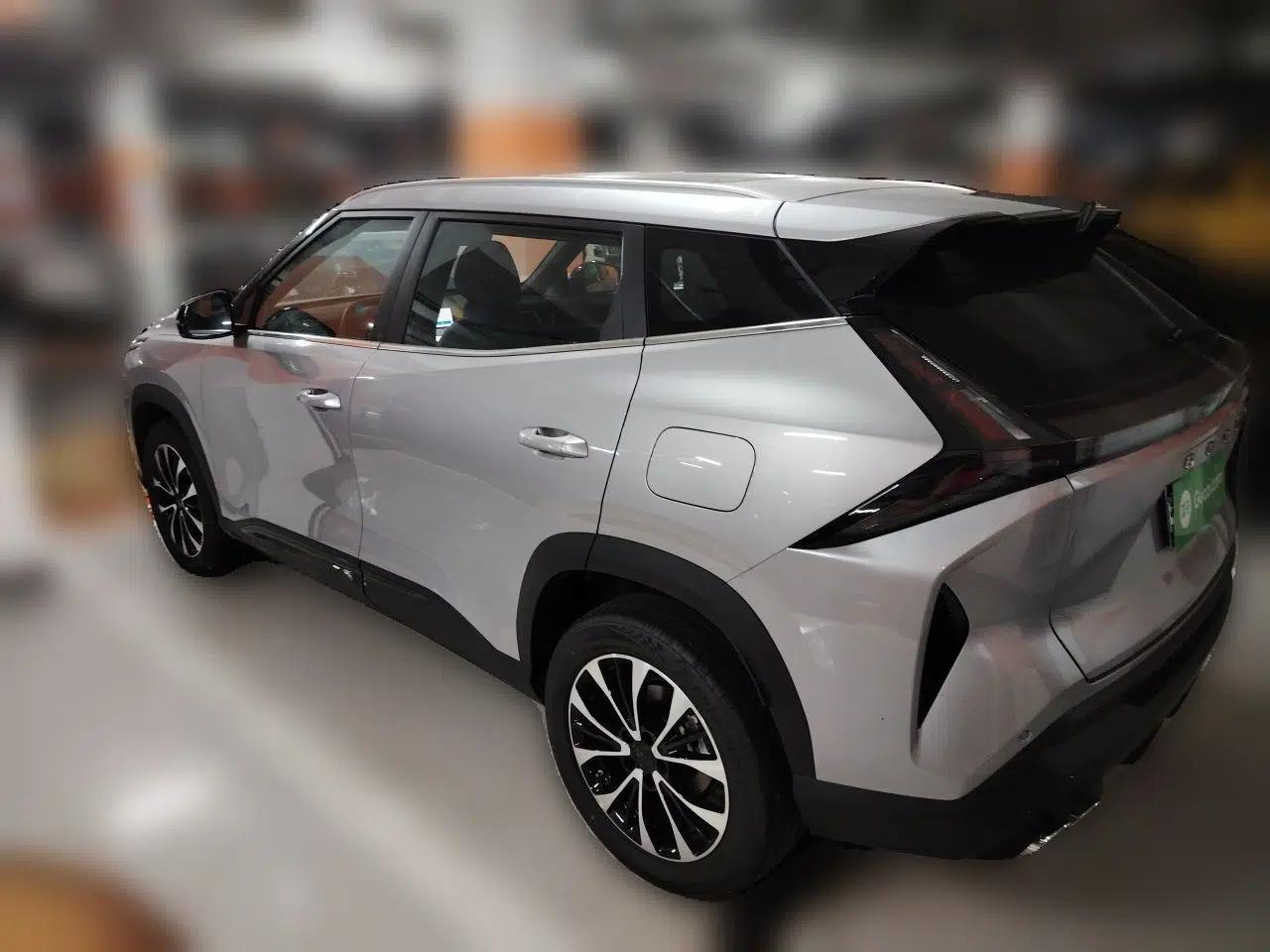 Geely Auto Emgrand X7 Sport 2026 Model 1.5TD Wonderful — миниатюра 4