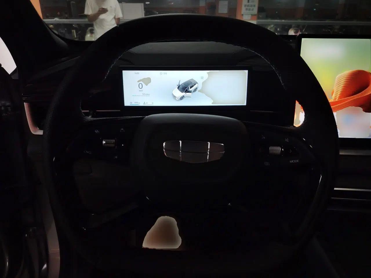 Geely Auto Emgrand X7 Sport 2026 Model 1.5TD Wonderful — миниатюра 10
