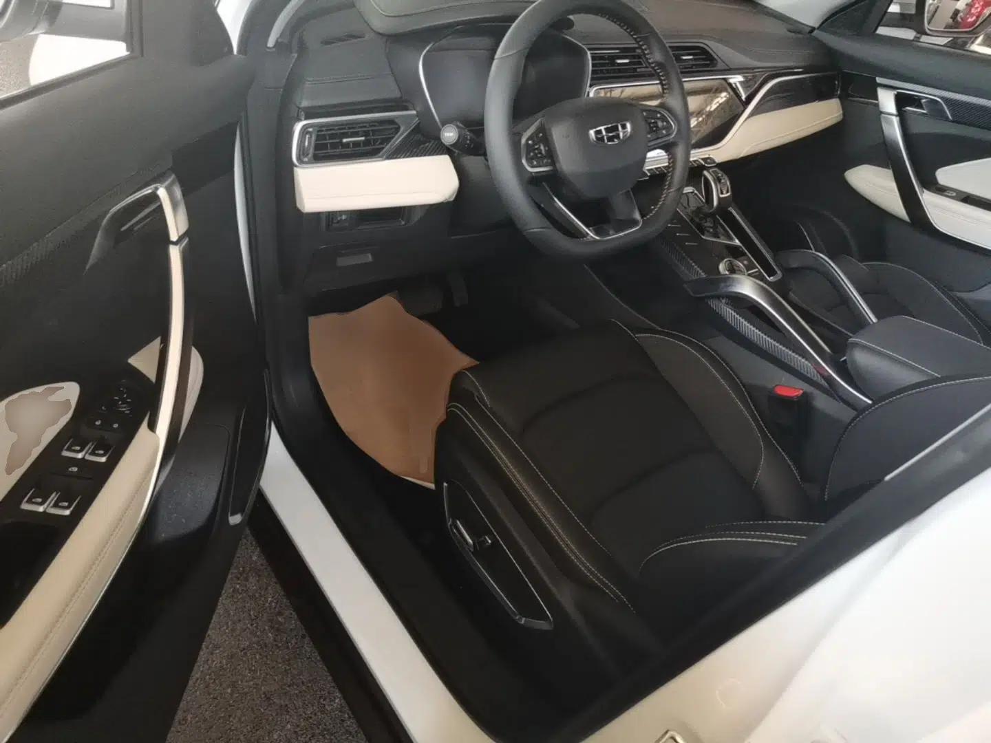 Geely Auto Emgrand X7 Sport 2022 Boyue X 1.8TD DCT ZhiZun Edition — миниатюра 18