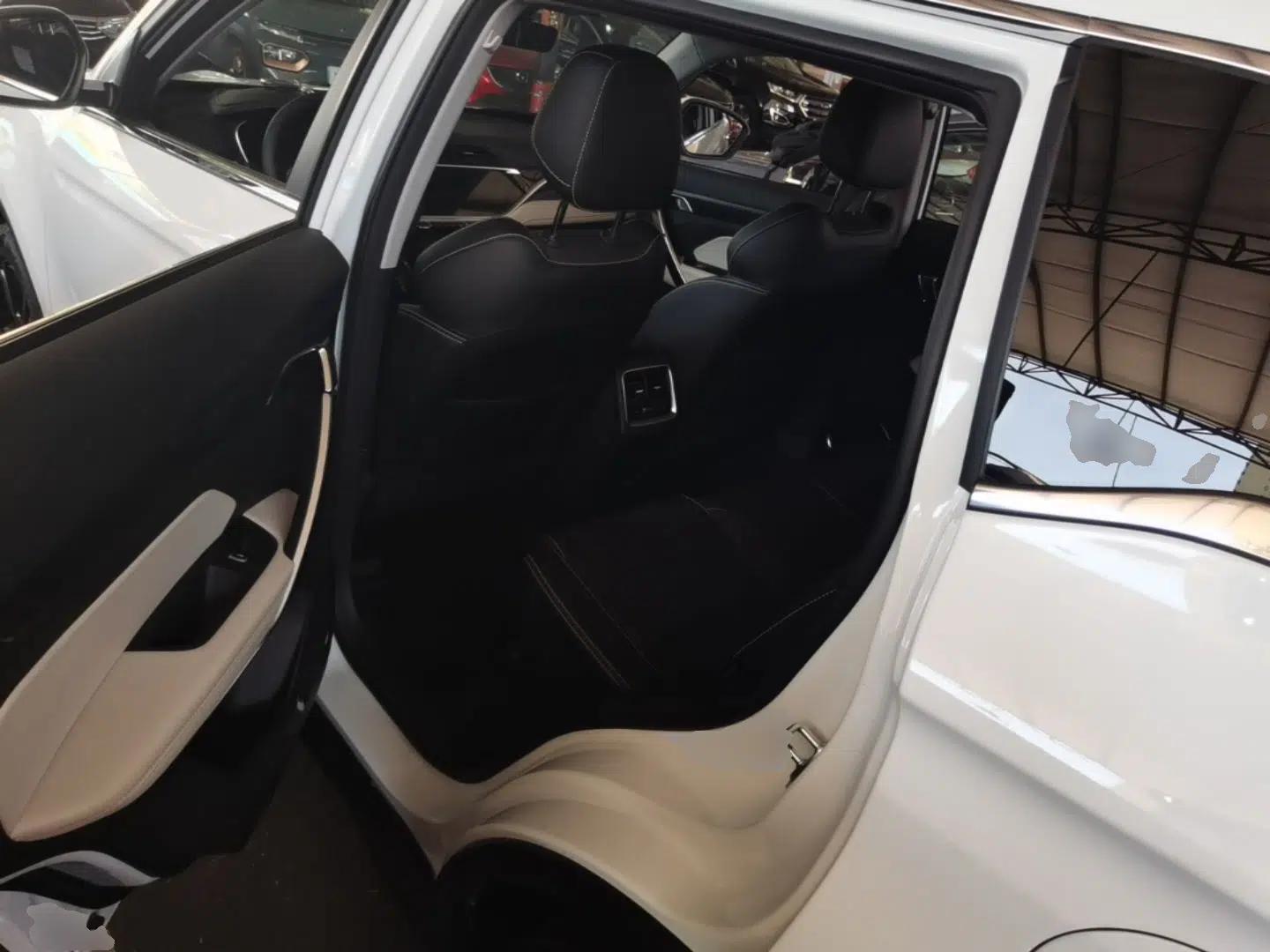 Geely Auto Emgrand X7 Sport 2022 Boyue X 1.8TD DCT ZhiZun Edition — миниатюра 20