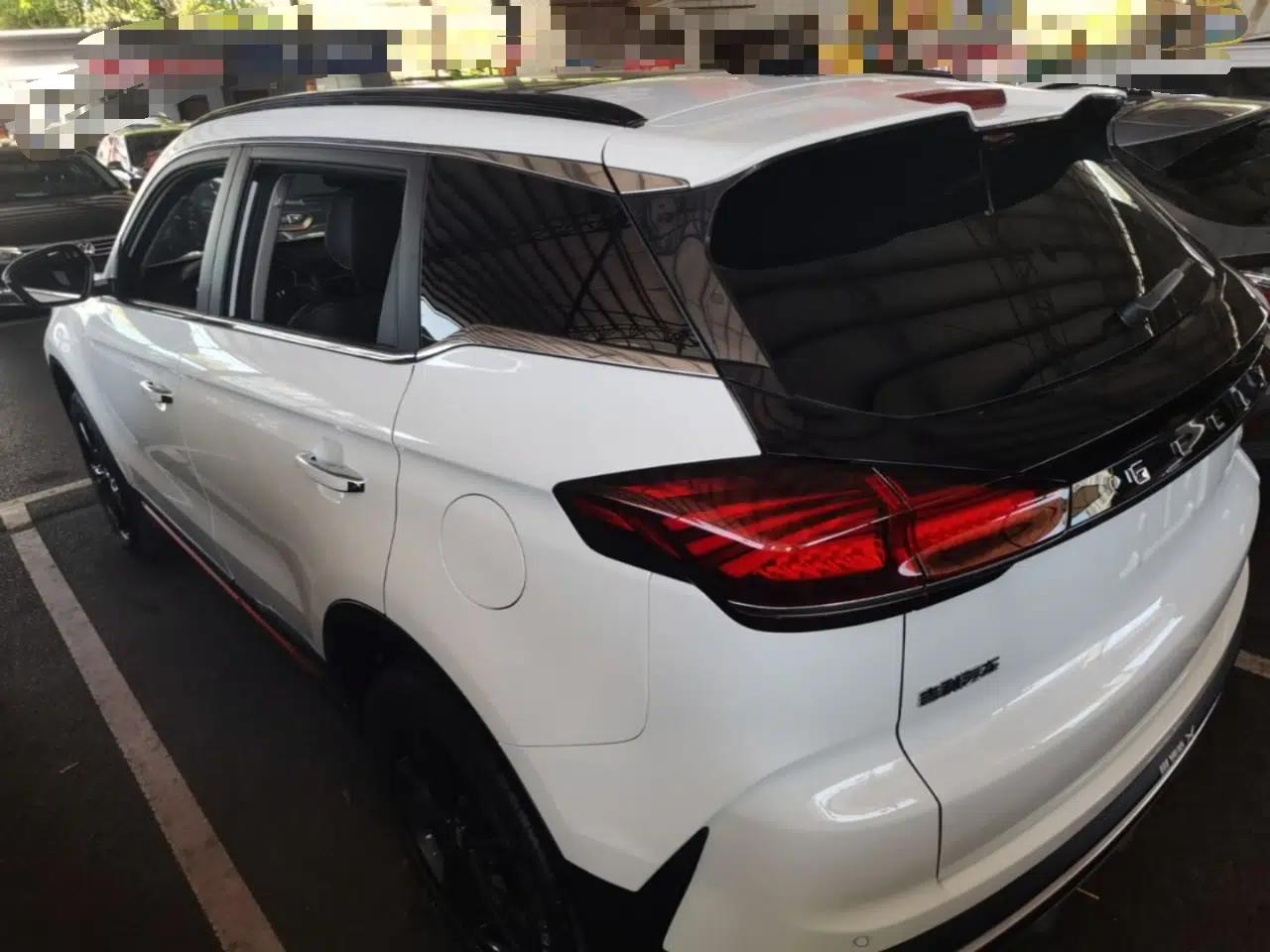 Geely Auto Emgrand X7 Sport 2022 Boyue X 1.8TD DCT ZhiZun Edition — миниатюра 4