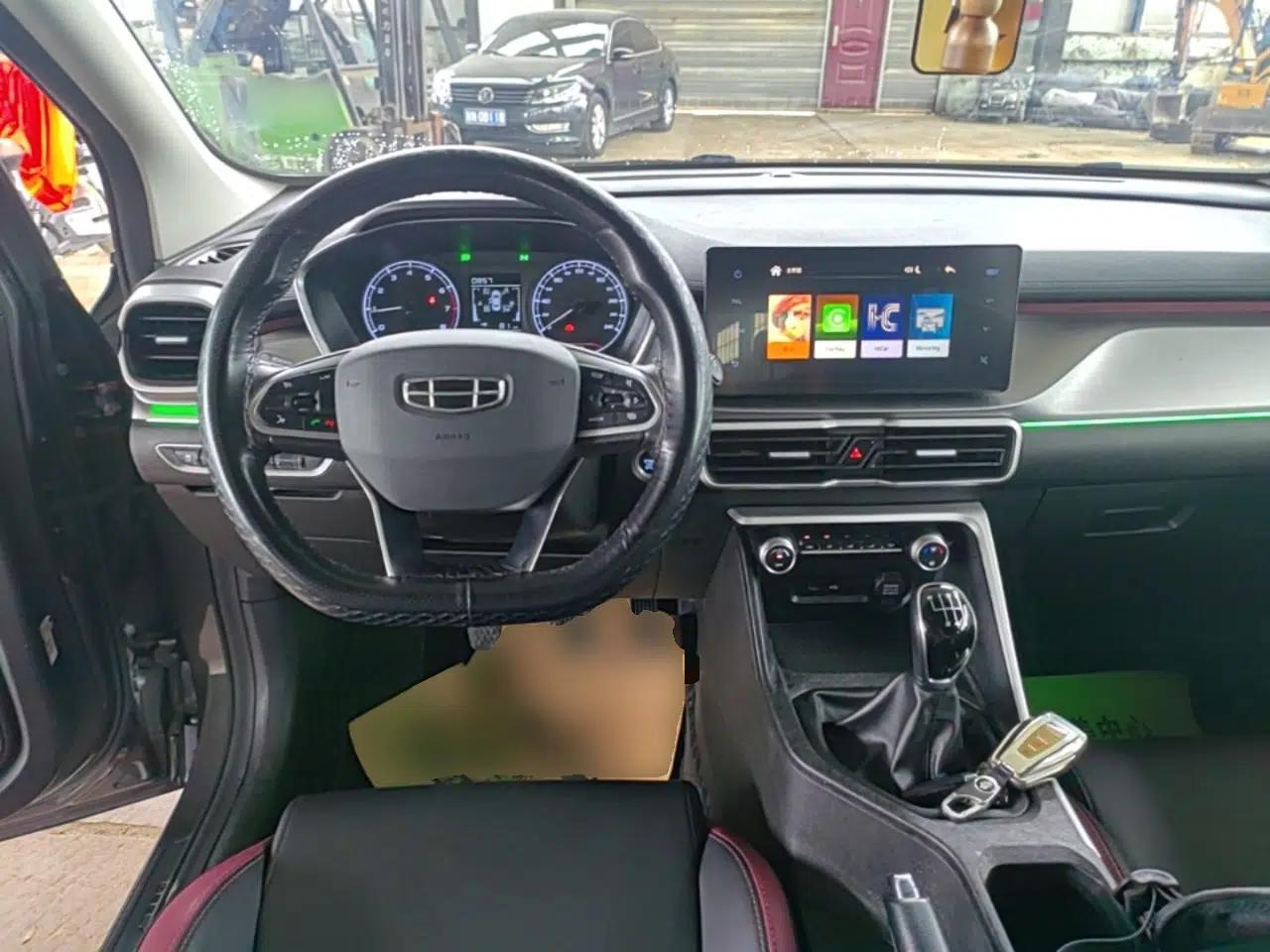 Geely Auto Coolray 2021 1.4T Manual Gold Edition — миниатюра 13