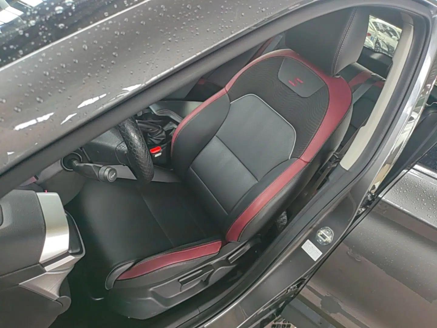 Geely Auto Coolray 2021 1.4T Manual Gold Edition — миниатюра 17