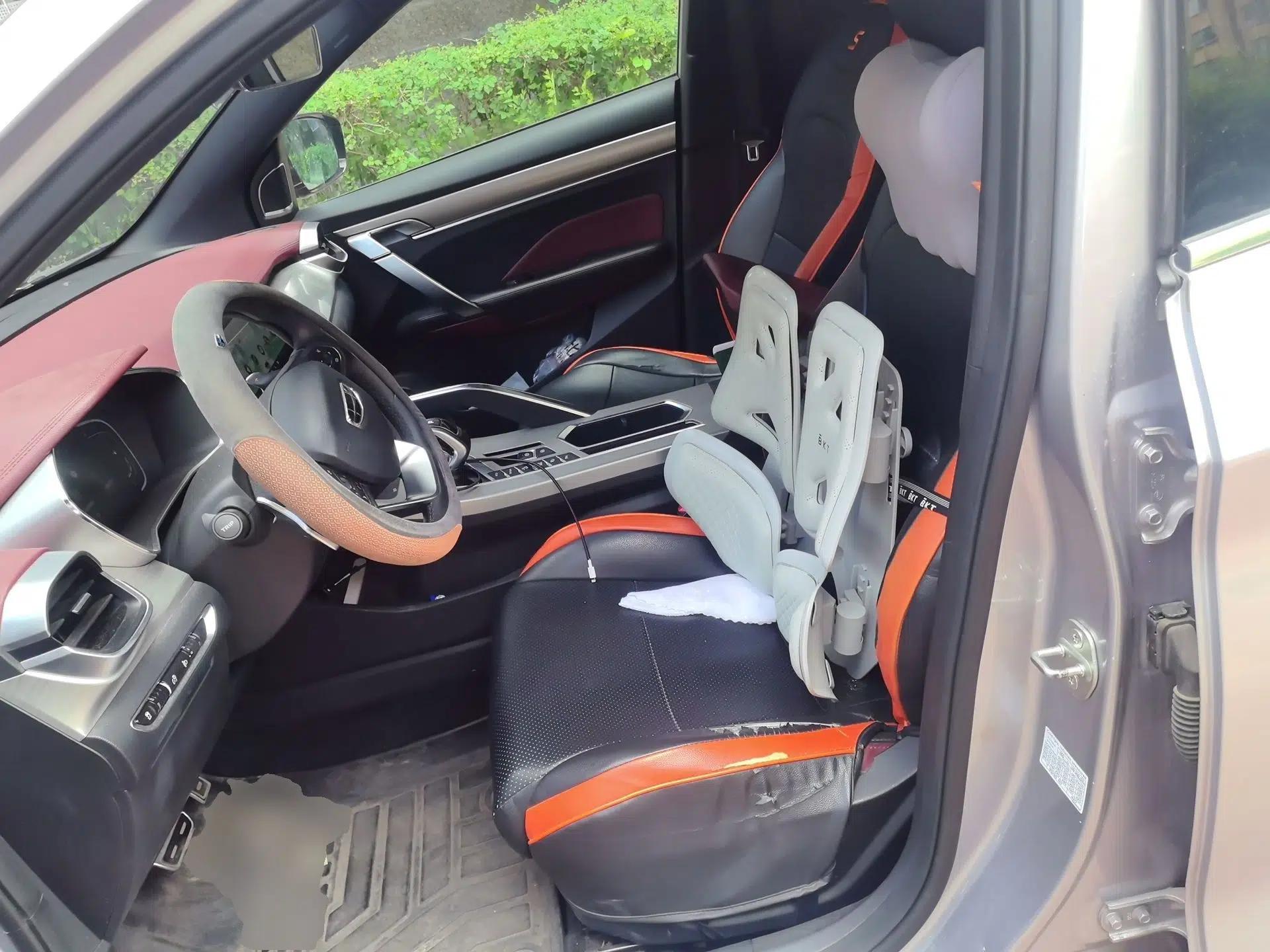 Geely Auto Coolray 2019 Sport Model 260T DCT Battle China V Standard — миниатюра 15