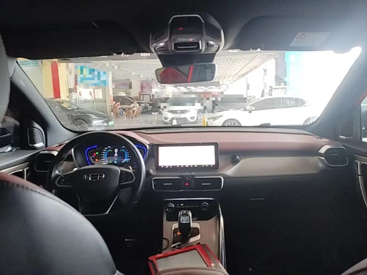 Geely Auto Coolray 2019 Sport Model 260T DCT Battle China V Standard — миниатюра 12