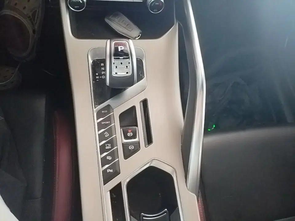 Geely Auto Coolray 2019 Sport Model 260T DCT Battle China V Standard — миниатюра 16