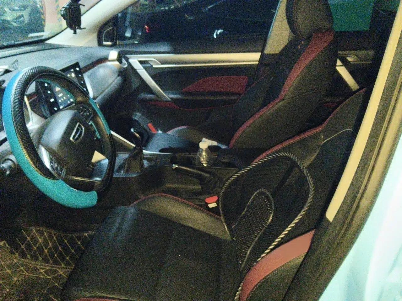 Geely Auto Coolray 2021 1.4T Manual Gold Edition — миниатюра 14