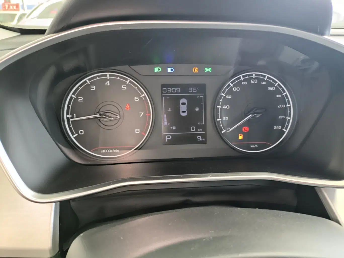 Geely Auto Coolray 2025 1.5L CVT Super Edition — миниатюра 14