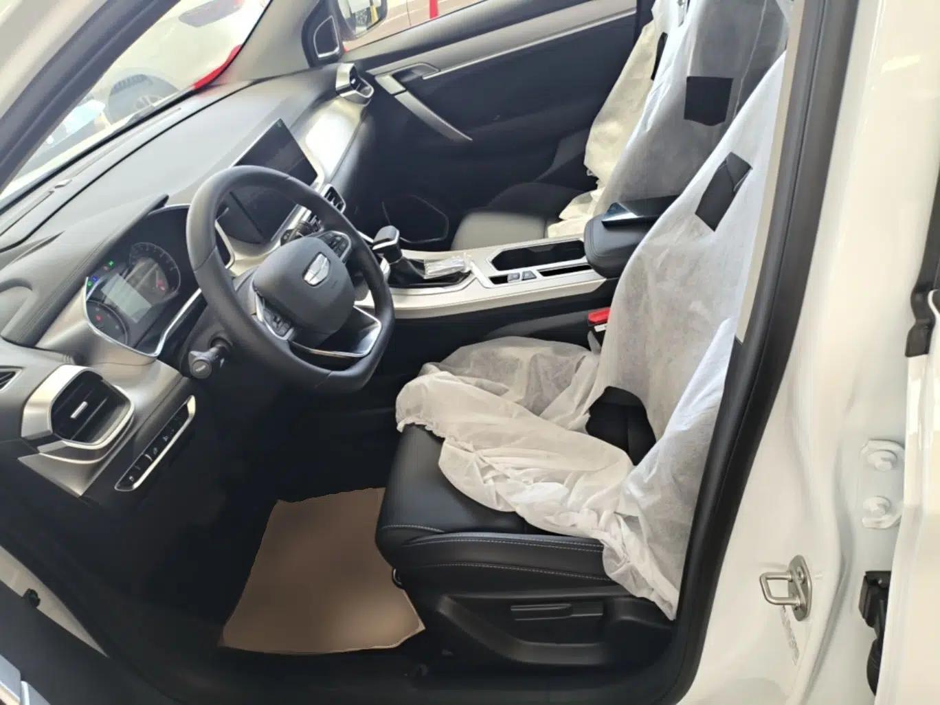 Geely Auto Coolray 2025 1.5L CVT Super Edition — миниатюра 17