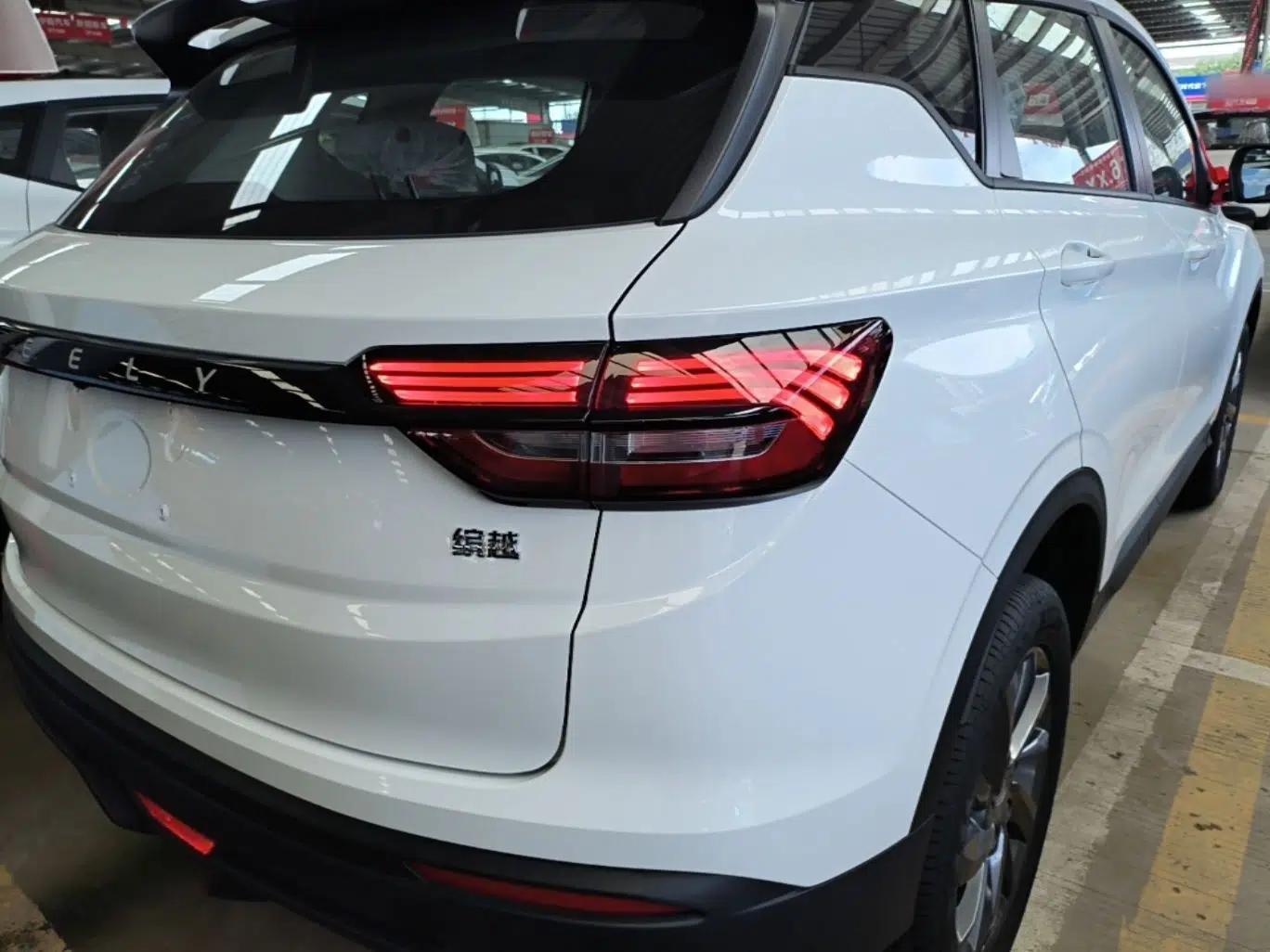 Geely Auto Coolray 2025 1.5L CVT Super Edition — миниатюра 9