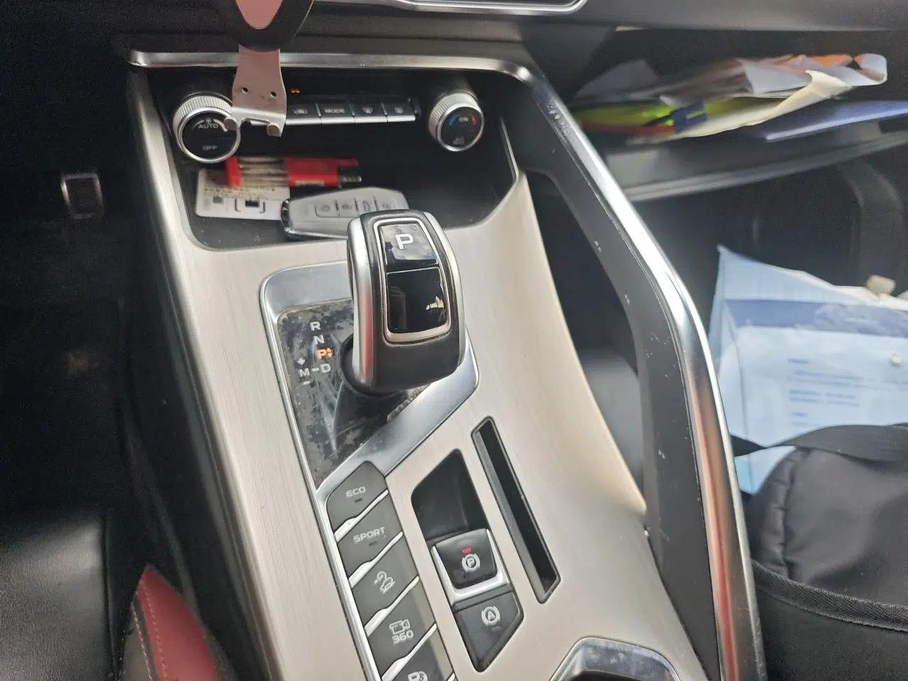 Geely Auto Coolray 2019 Sport Version 260T DCT Battle China VI Standard — миниатюра 14