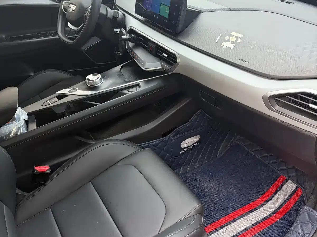Geely Geometry A 2024 Model 410KM Travel Edition — миниатюра 8