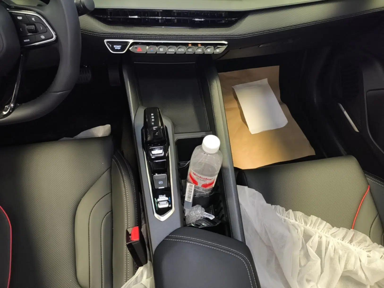 Geely Auto Binray 2024 Binrui COOL 1.5T DCT Longteng Edition — миниатюра 16
