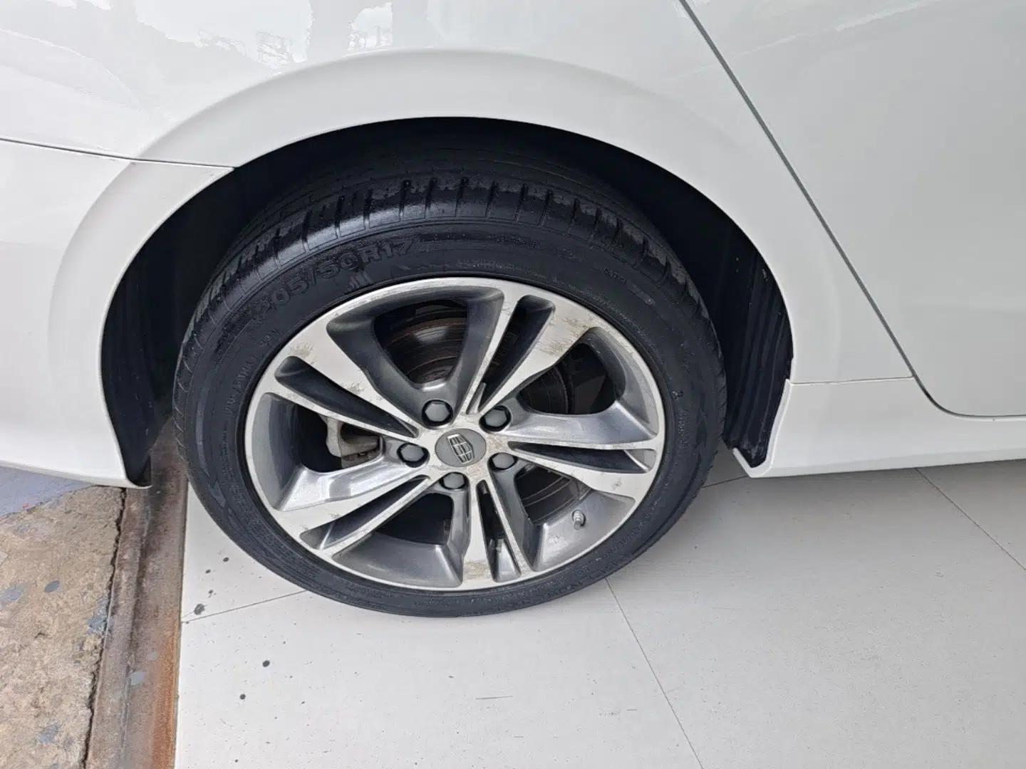 Geely Auto Binray 2018 14T CVT Binyi Edition — миниатюра 11
