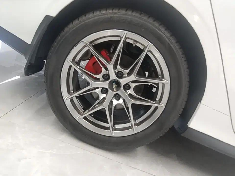 Geely Auto Binray 2024 Binrui COOL 1.5T DCT Longteng Edition — миниатюра 11