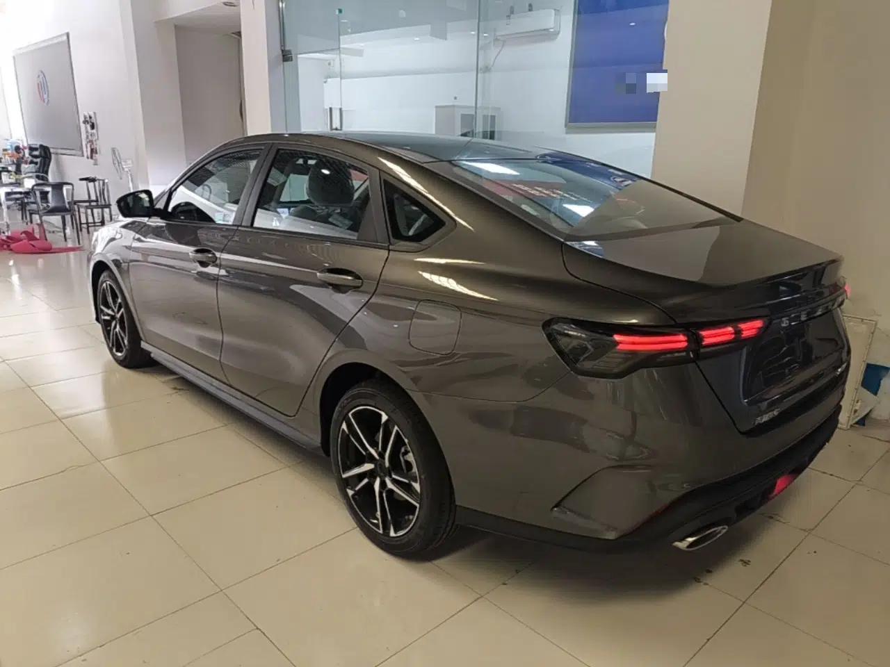 Geely Auto Binray 2024 Binrui COOL 1.5T DCT Longteng Edition — миниатюра 4