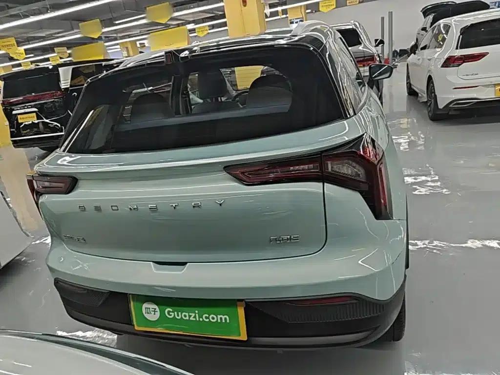 Geely Geometry E Firefly 2022 Model 320KM Cute Tiger 4-Seater — миниатюра 6