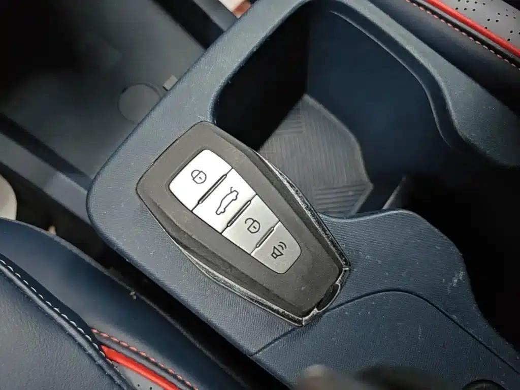 Geely Geometry E Firefly 2022 Model 320KM Cute Tiger 4-Seater — миниатюра 9