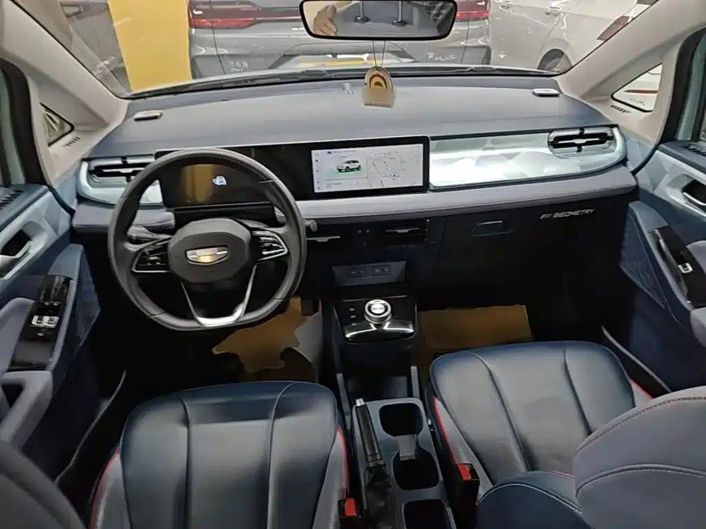 Geely Geometry E Firefly 2022 Model 320KM Cute Tiger 4-Seater — миниатюра 10