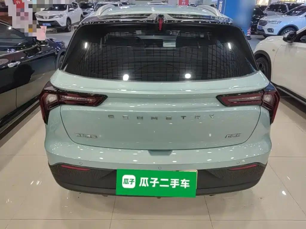 Geely Geometry E Firefly 2022 Model 401KM Linglong Tiger 4-Seater — миниатюра 6