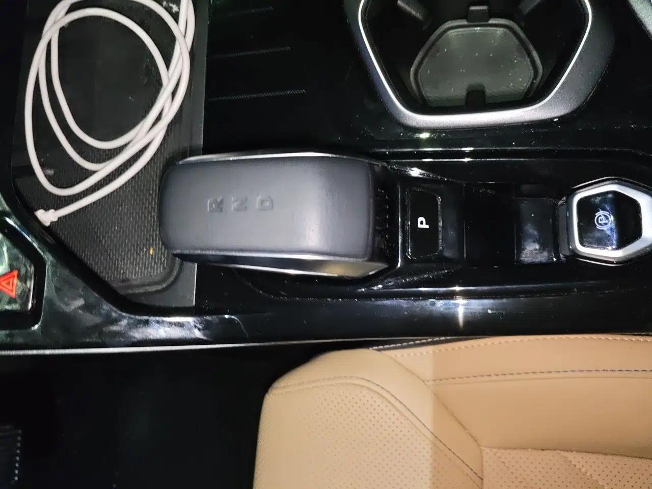 Geely Auto FX11 2023 1.5TD DCT Prestige Edition — миниатюра 14