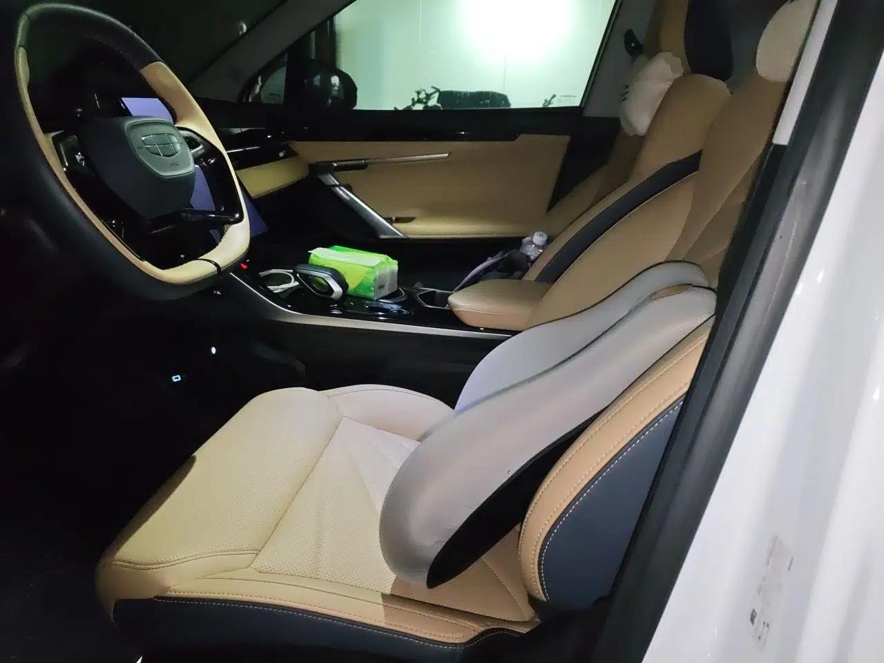 Geely Auto FX11 2023 1.5TD DCT Prestige Edition — миниатюра 15