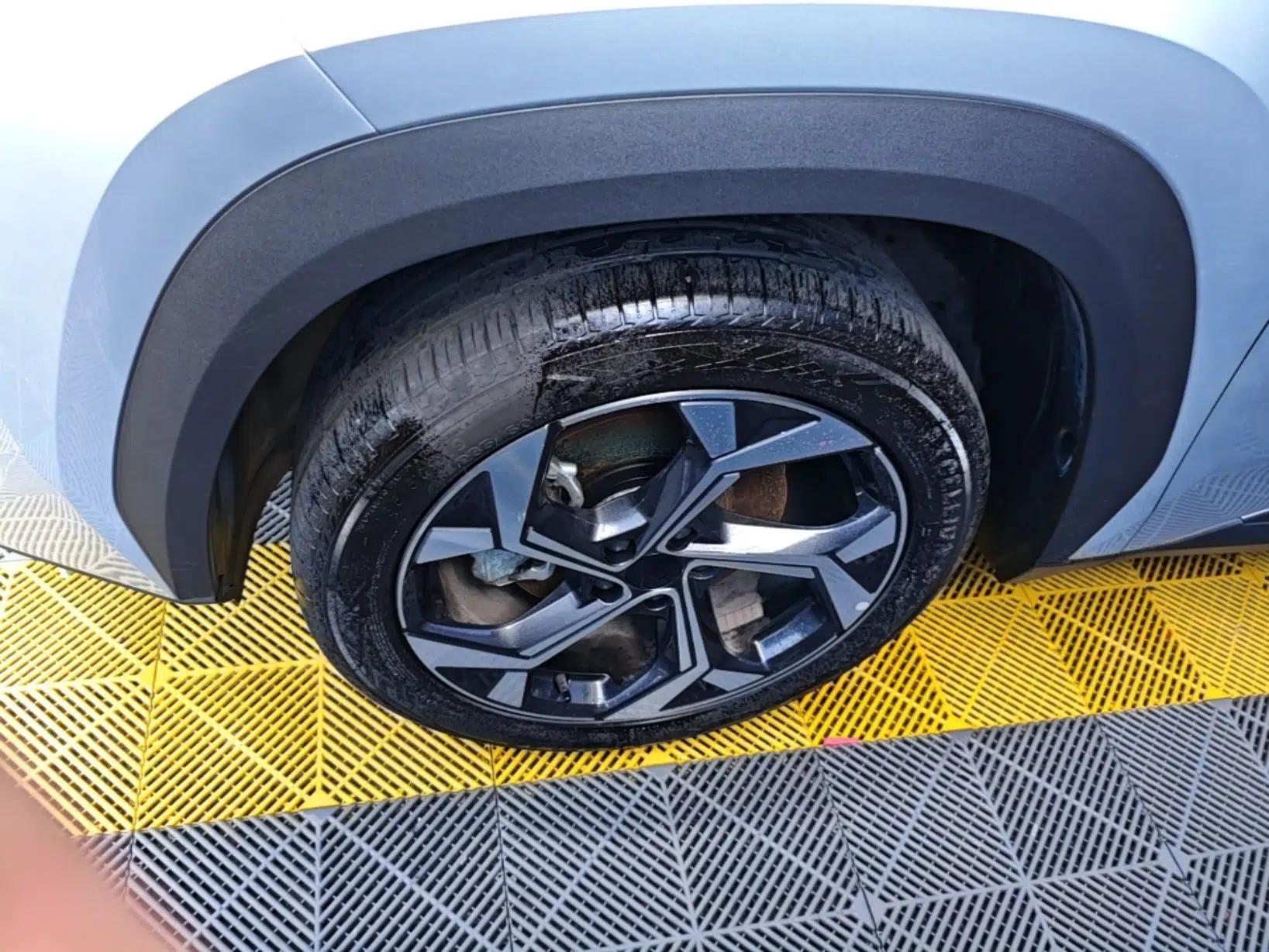 Geely Auto FX11 2023 1.5TD DCT Prestige Edition — миниатюра 10