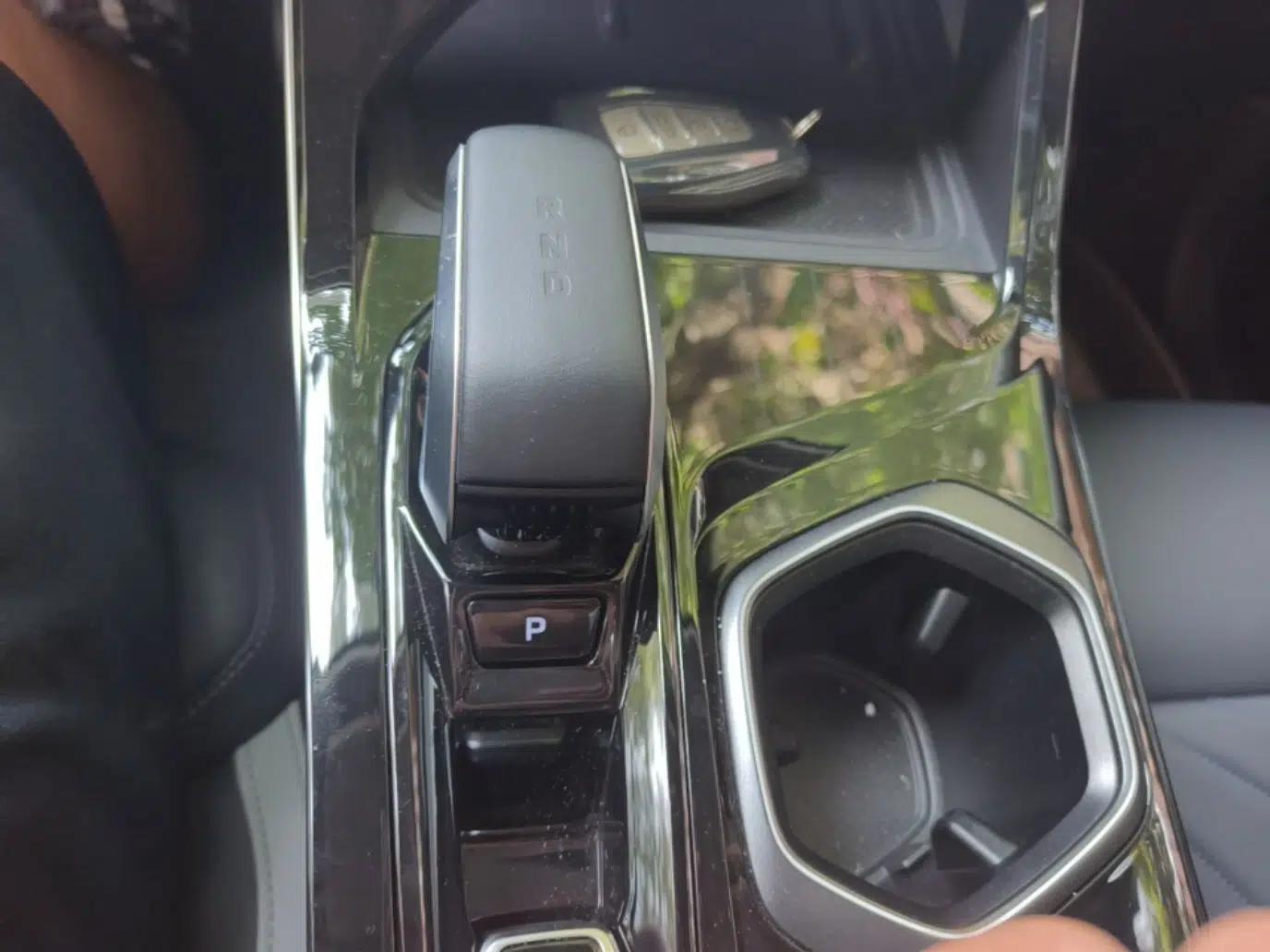 Geely Auto FX11 2023 1.5TD DCT Glory Edition — миниатюра 16