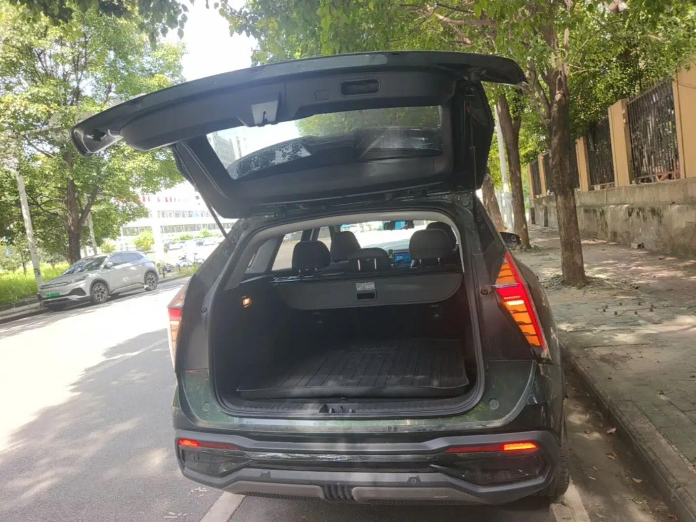 Geely Auto FX11 2023 1.5TD DCT Glory Edition — миниатюра 22