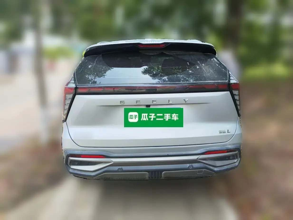 Geely Auto FX11 2023 1.5TD DCT Prestige Edition — миниатюра 5