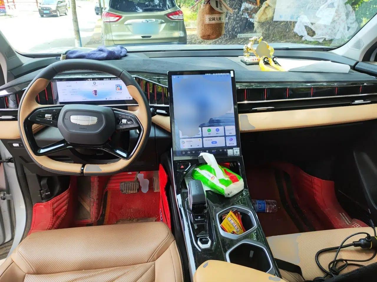 Geely Auto FX11 2023 1.5TD DCT Prestige Edition — миниатюра 9