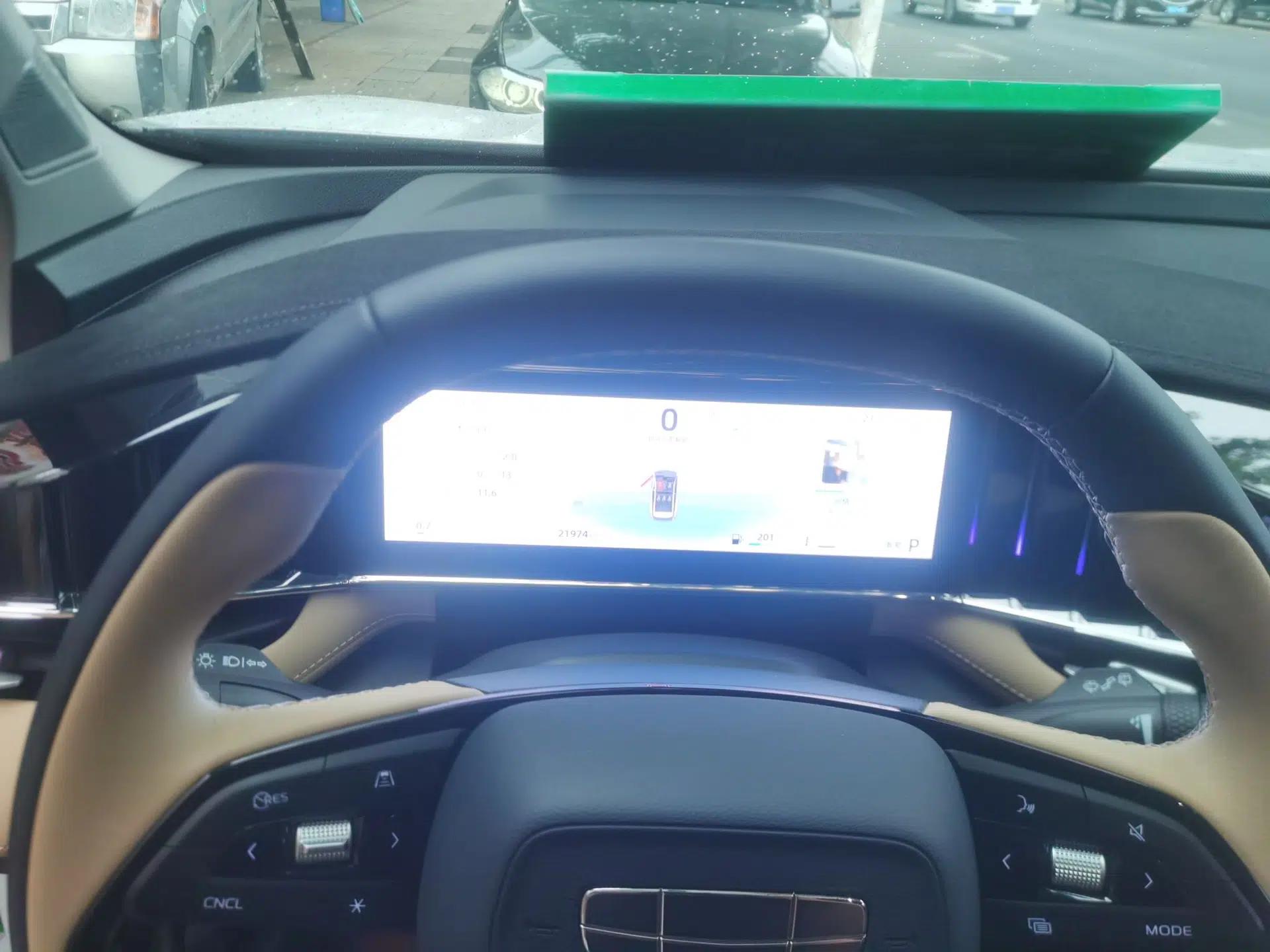Geely Auto FX11 2023 1.5TD DCT Prestige Edition — миниатюра 11