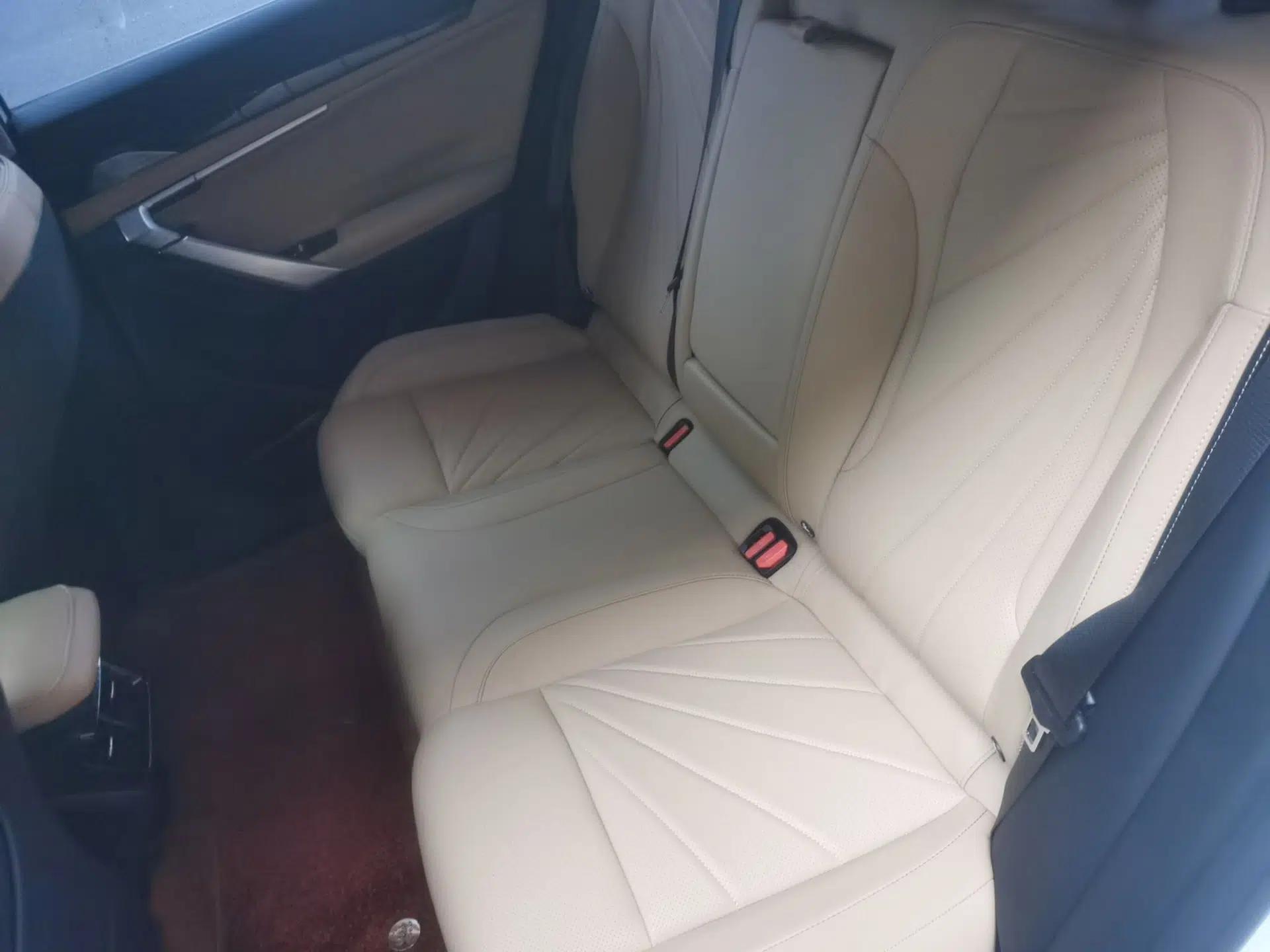 Geely Auto FX11 2023 1.5TD DCT Prestige Edition — миниатюра 17