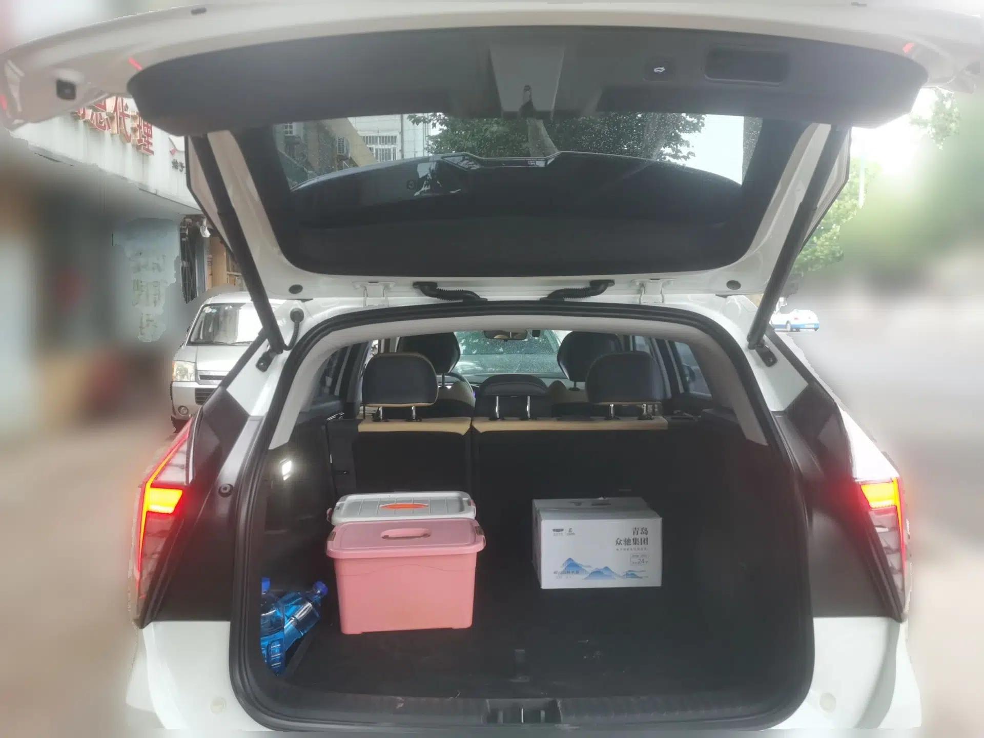 Geely Auto FX11 2023 1.5TD DCT Prestige Edition — миниатюра 19