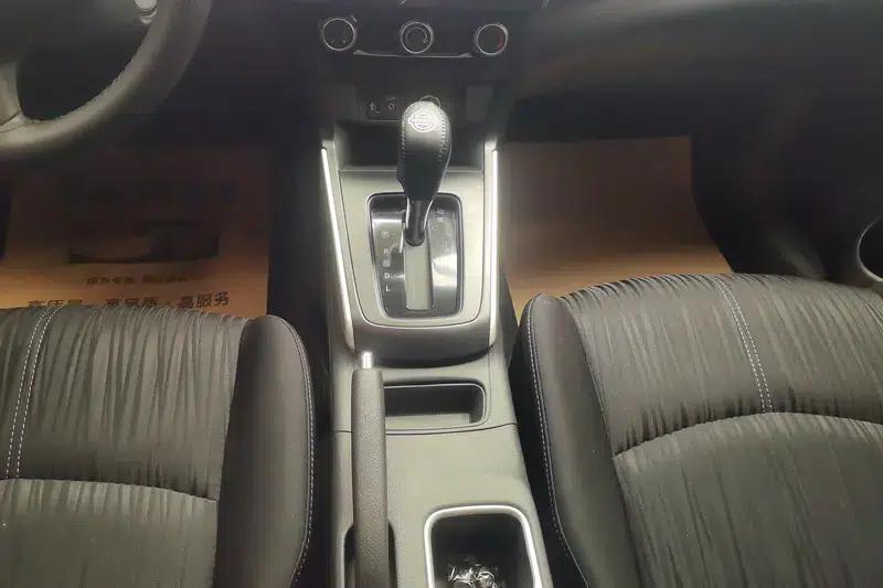 Nissan Sylphy 2022 Classic 1.6 XE CVT Comfort Edition — миниатюра 15