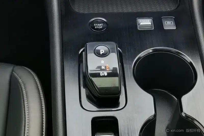 Nissan Sylphy 2022 Electric Drive Version e-POWER Smart Connectivity PLUS — миниатюра 15